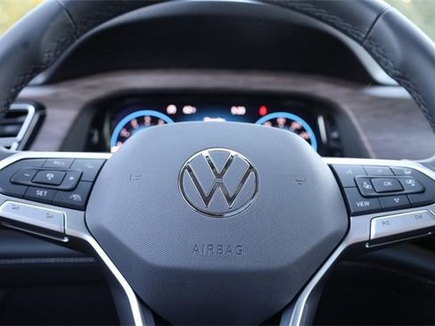 New 2026 Volkswagen Atlas SEL Premium R-Line image 11