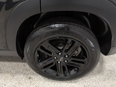 Used 2024 Chevrolet Trax ACTIV w/ Sunroof Package FWD image 10