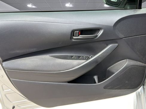 Used 2022 Toyota Corolla LE FWD image 24