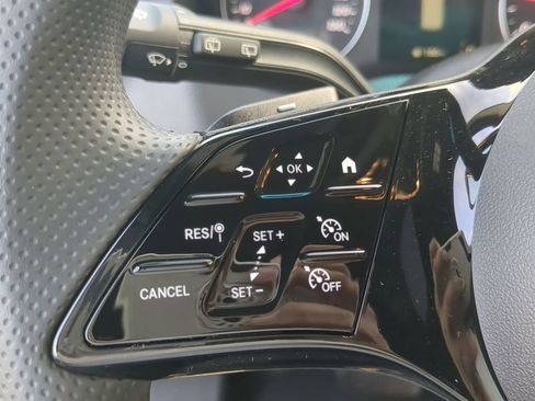 Used 2025 Mercedes-Benz Sprinter 2500 image 12