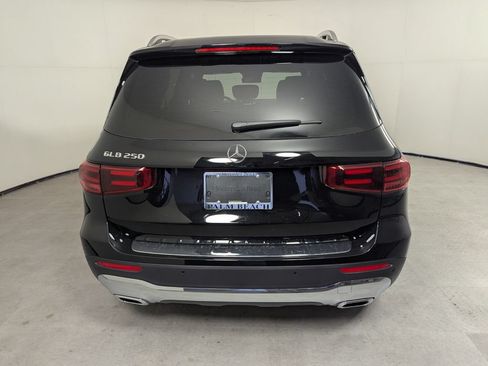 New 2026 Mercedes-Benz GLB 250 image 5