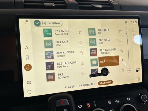 New 2026 Land Rover Defender 130 X-Dynamic SE AWD/4WD image 24