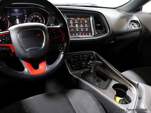 Used 2019 Dodge Challenger R/T RWD image 32
