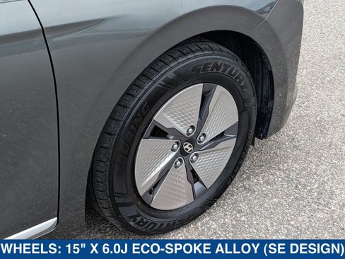 Used 2022 Hyundai Ioniq SE FWD image 13