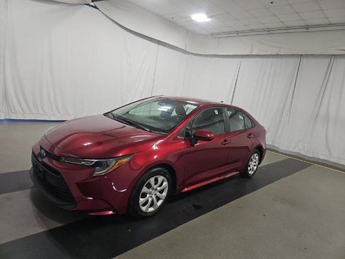 Used 2024 Toyota Corolla LE image 3