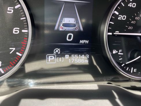 Used 2024 Subaru Crosstrek 2.0i Premium image 24