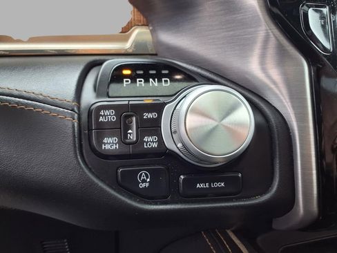 Used 2020 RAM 1500 Limited image 9