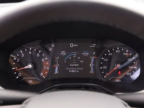 Used 2025 Jeep Compass Limited AWD/4WD image 13