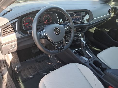 Used 2021 Volkswagen Jetta R-Line w/ R-Line Cold Weather Package FWD image 16