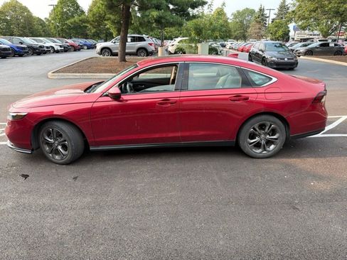 Used 2023 Honda Accord EX image 11