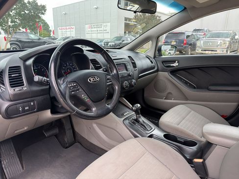 Used 2015 Kia Forte EX w/ UVO Package W/17" Alloys FWD image 10