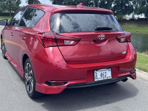 Used 2018 Toyota Corolla iM FWD image 10