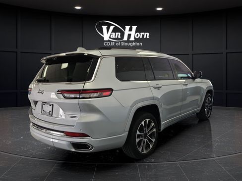 Used 2022 Jeep Grand Cherokee L Overland w/ Luxury Tech Group IV AWD/4WD image 7