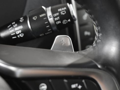 Used 2018 Jaguar F-PACE R-Sport AWD/4WD image 19