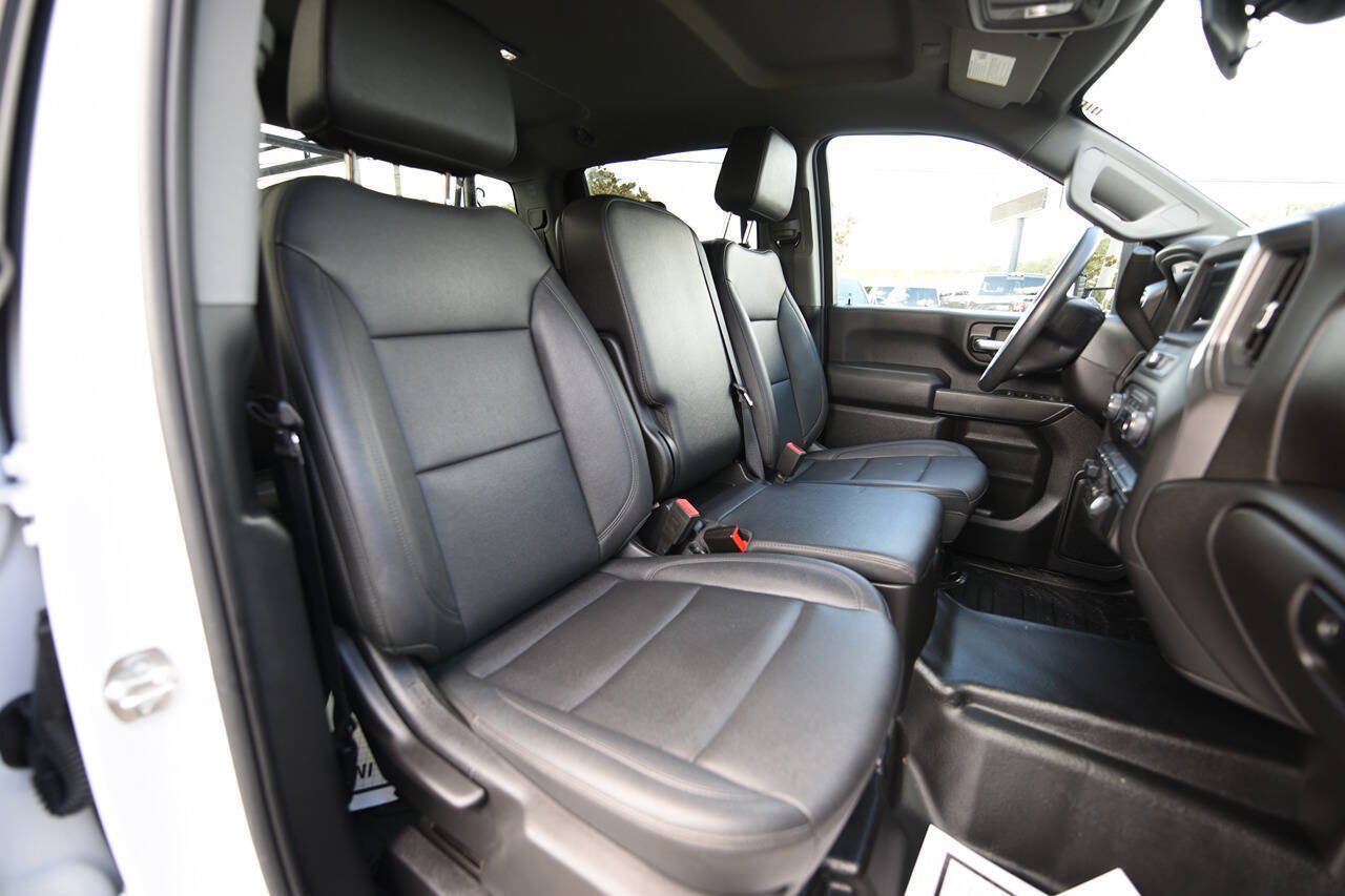 Used 2025 Chevrolet Silverado 2500 W/T w/ WT Convenience Package AWD/4WD image 14