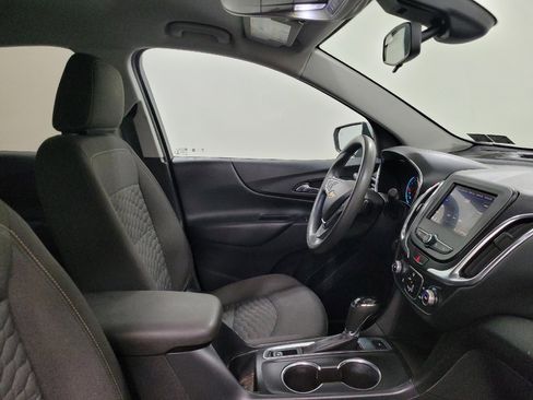 Used 2020 Chevrolet Equinox LT AWD/4WD image 21