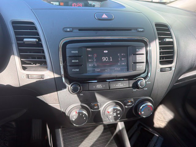 Used 2017 Kia Forte LX w/ LX Popular Package FWD image 29