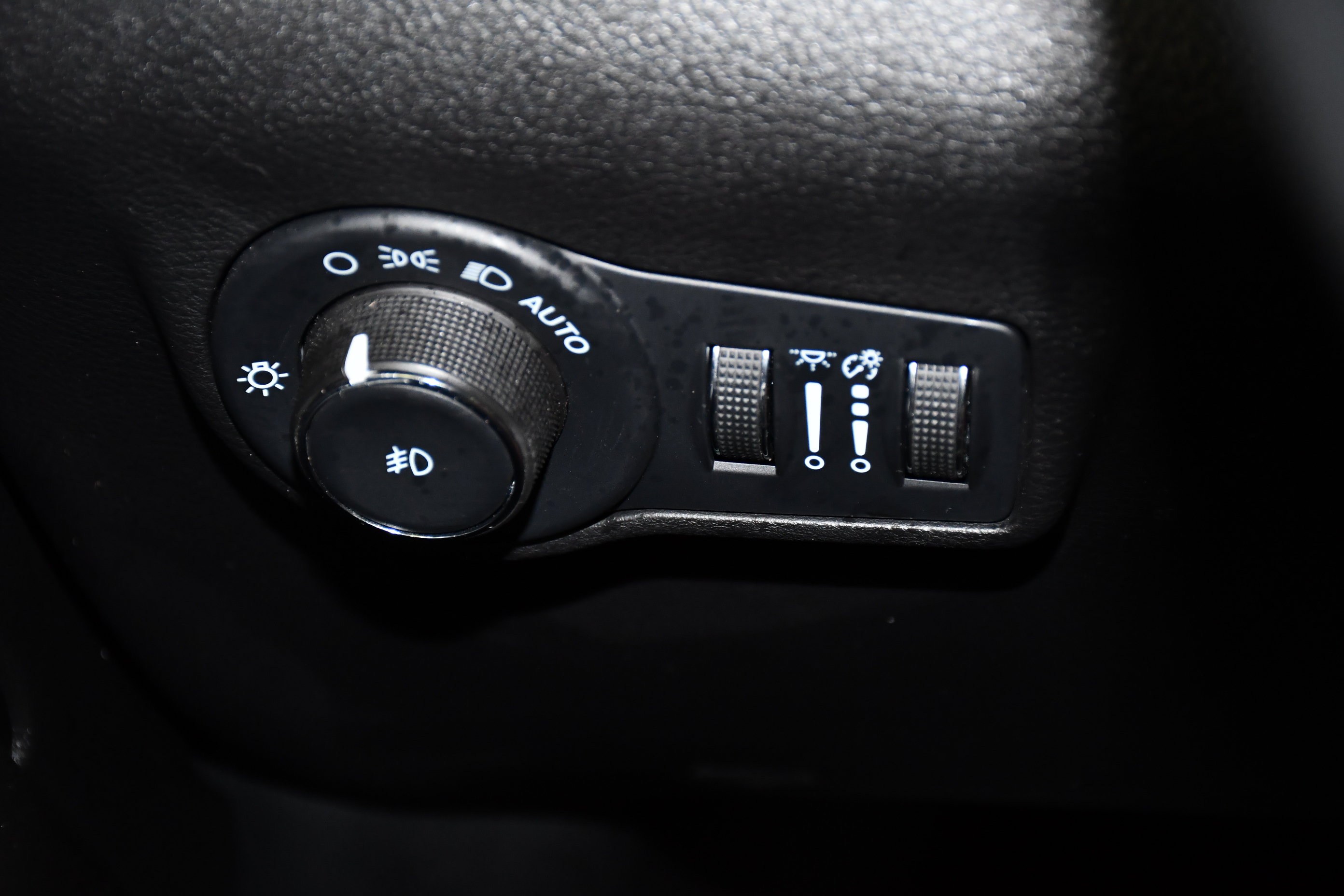 Used 2026 Jeep Compass Trailhawk AWD/4WD image 34