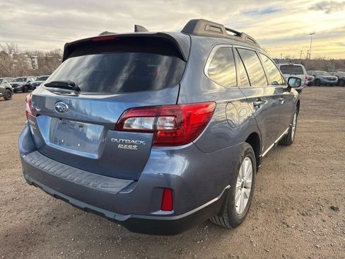 Used 2017 Subaru Outback 2.5i Premium image 6