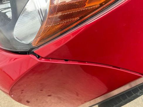 Used 2015 Toyota RAV4 LE FWD image 4