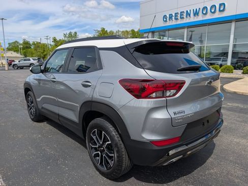 Used 2023 Chevrolet TrailBlazer ACTIV w/ Sun and Liftgate Package AWD/4WD image 3