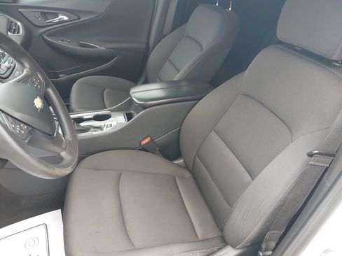Used 2023 Chevrolet Malibu LT FWD image 12