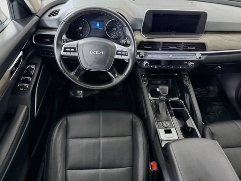 Certified 2022 Kia Telluride EX w/ EX Premium Package AWD/4WD image 3