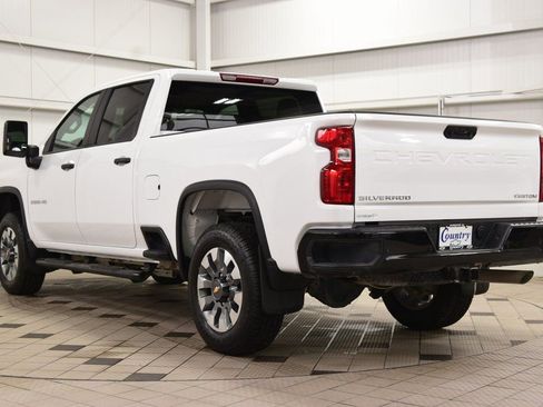 Used 2025 Chevrolet Silverado 2500 Custom w/ Custom Value Package AWD/4WD image 6