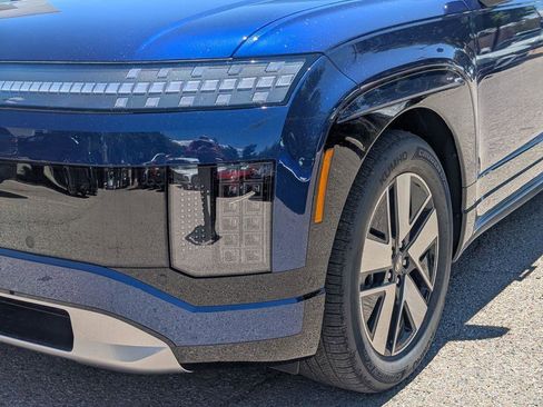 New 2026 Hyundai Ioniq 9 SEL image 2