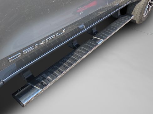 Certified 2023 GMC Canyon Denali AWD/4WD image 33