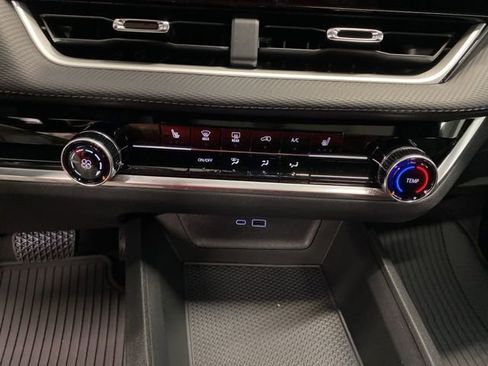 New 2026 Chevrolet Equinox LT w/ Safety and Technology Package AWD/4WD image 20