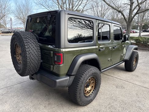 Used 2022 Jeep Wrangler Unlimited Sport image 7