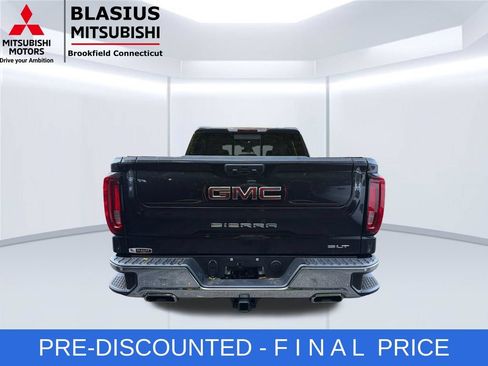 Used 2023 GMC Sierra 1500 SLT w/ SLT Premium Package AWD/4WD image 9