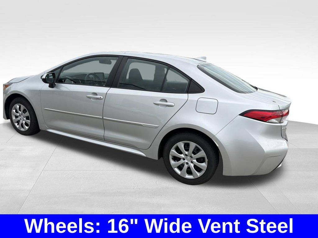 Used 2020 Toyota Corolla LE FWD image 13