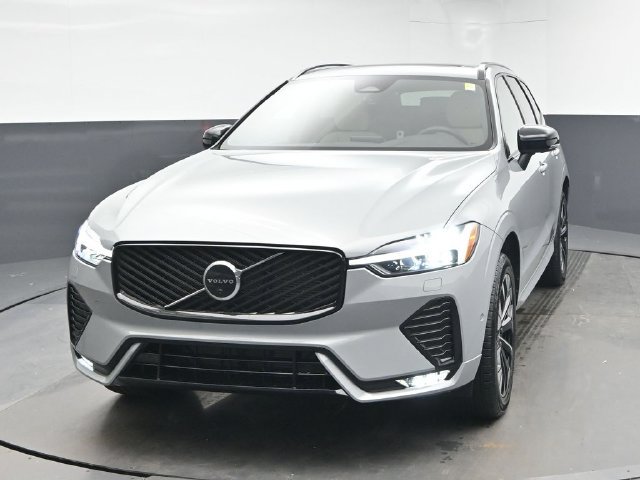 New 2026 Volvo XC60 B5 Plus w/ Protection Package Premier AWD/4WD image 3