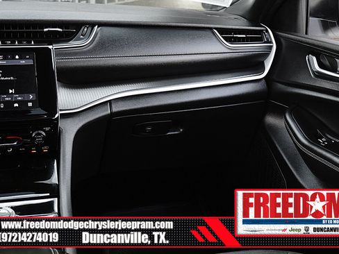 Certified 2025 Jeep Grand Cherokee L Laredo RWD image 38