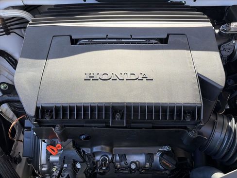 New 2026 Honda Pilot Sport image 23