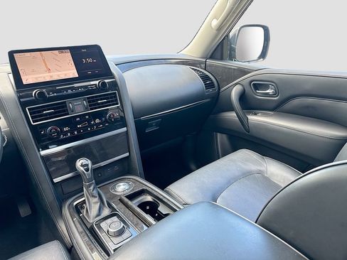 Certified 2024 INFINITI QX80 Luxe RWD image 26