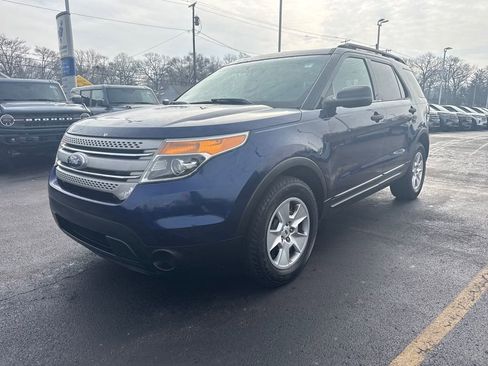 Used 2011 Ford Explorer 2WD image 2