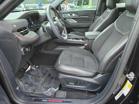 Used 2025 Ford Explorer ST AWD/4WD image 16