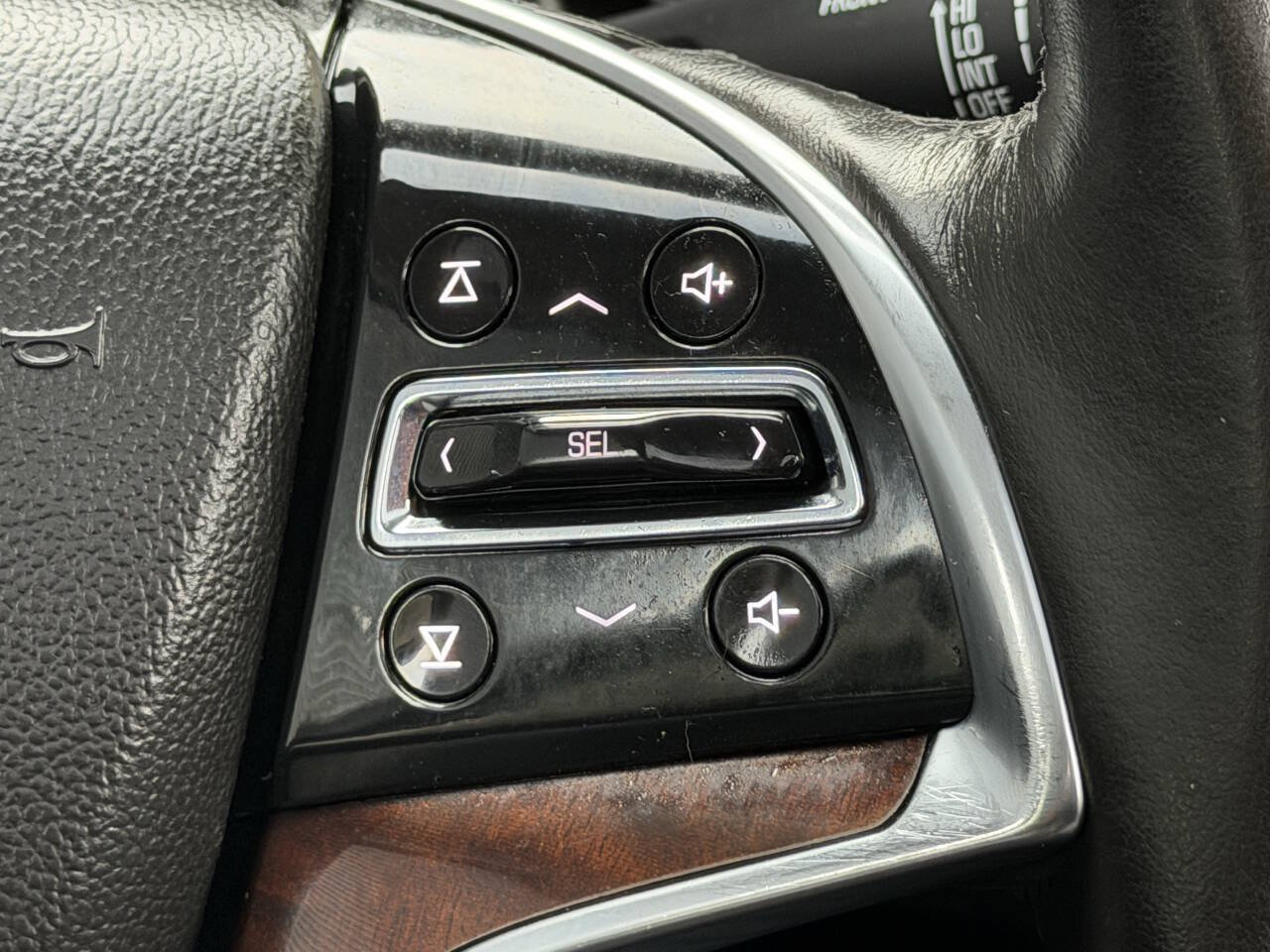Used 2013 Cadillac SRX Performance AWD/4WD image 25