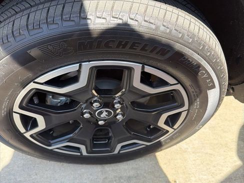 Used 2025 Ford Bronco Sport Outer Banks w/ Outer Banks Tech Package+ image 16