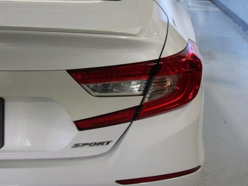 Used 2018 Honda Accord Sport image 38
