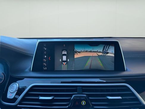 Used 2018 BMW M760i xDrive M760i xDrive image 20