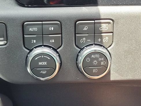 New 2026 GMC Sierra 1500 Elevation w/ Elevation Premium Package AWD/4WD image 18