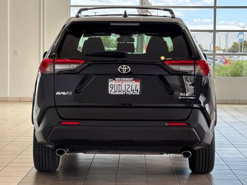 Certified 2025 Toyota RAV4 XLE w/ Convenience Package AWD/4WD image 5