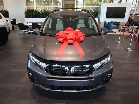 New 2026 Honda Odyssey Elite image 2