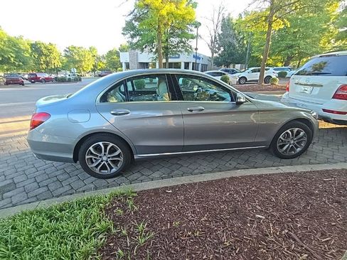 Used 2015 Mercedes-Benz C 300 4MATIC Sedan image 8