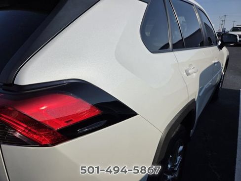 Used 2023 Toyota RAV4 XLE Premium FWD image 9