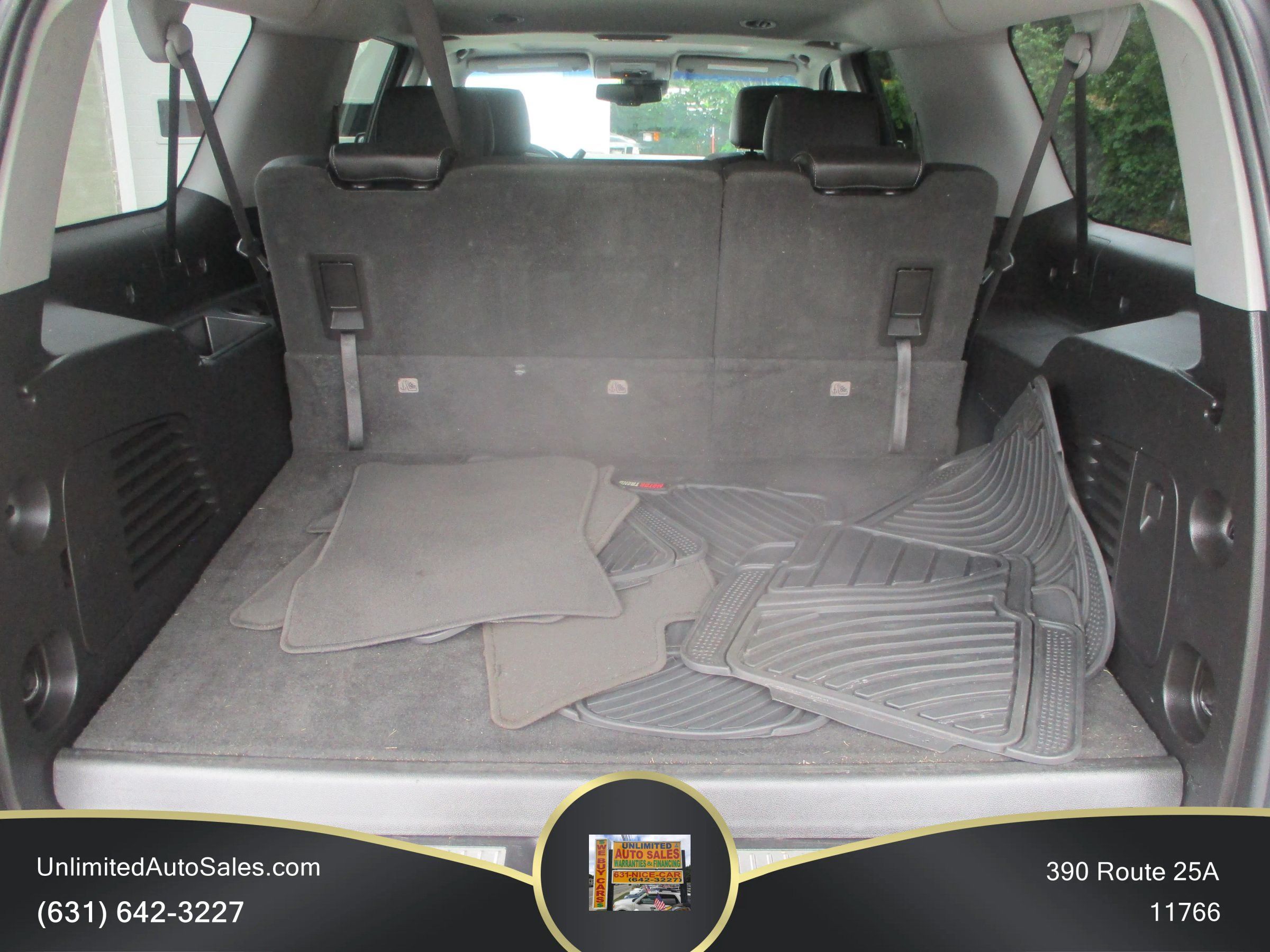 Used 2018 Chevrolet Suburban LT AWD/4WD image 17